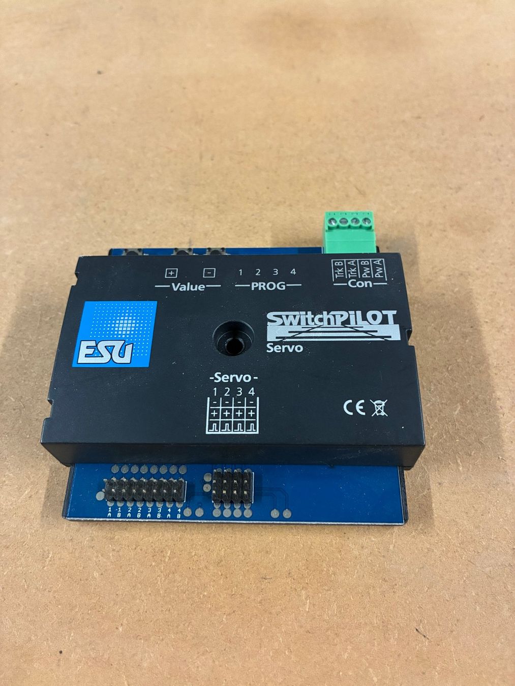 Esu Modellini di ferrovie: ESU-SwitchPilot Servo V2 – Usato da Merenschwand venduto da sch_7t95