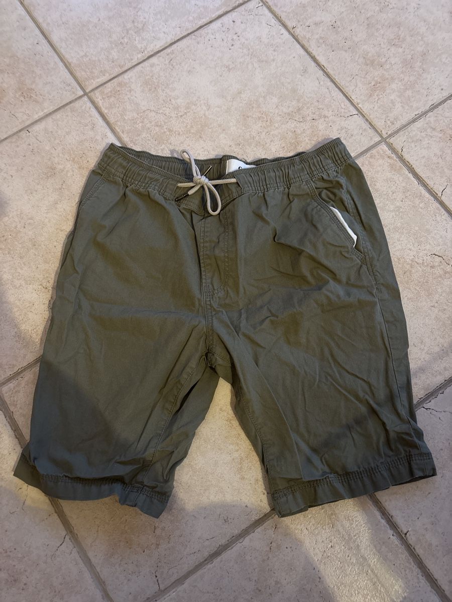 C&A Pantaloni: Short kaki taille M - Neuf – Nuovo (secondo la descrizione) da Blonay venduto da Ollorvi