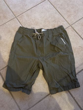 Short kaki taille M - Neuf