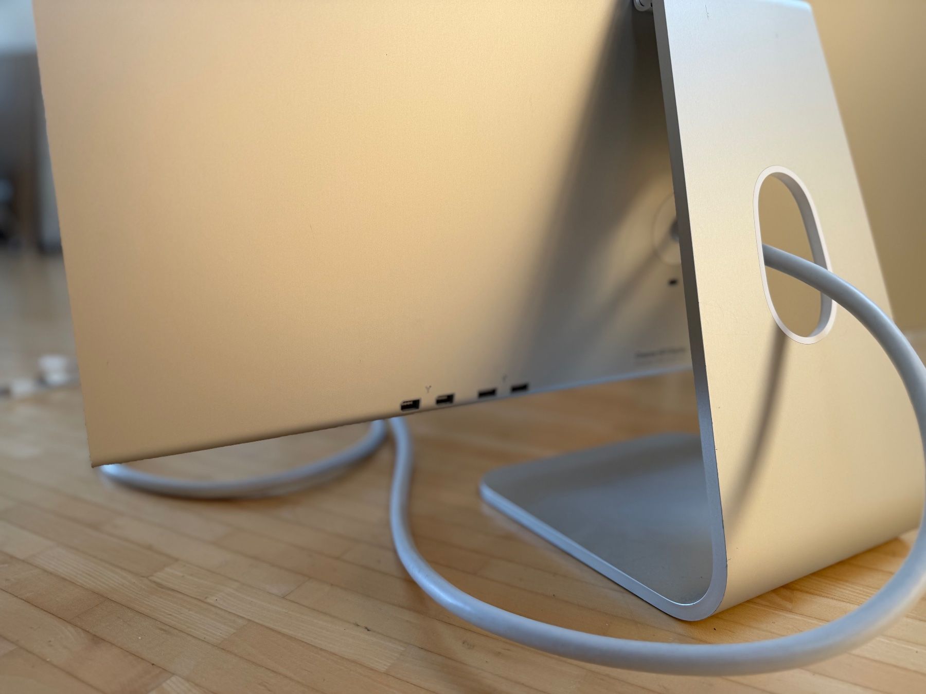 Monitore: Apple Cinema HD Display 30" (Modell A1083) – Gebraucht aus Neuenegg von sta_n75j 2
