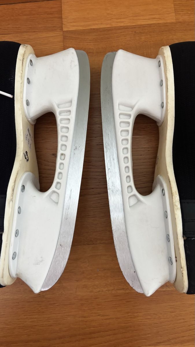 Bauer Pattini da ghiaccio: Schlittschuhe Gr. 43 von Bauer – Usato da Zürich venduto da Nisli112 3