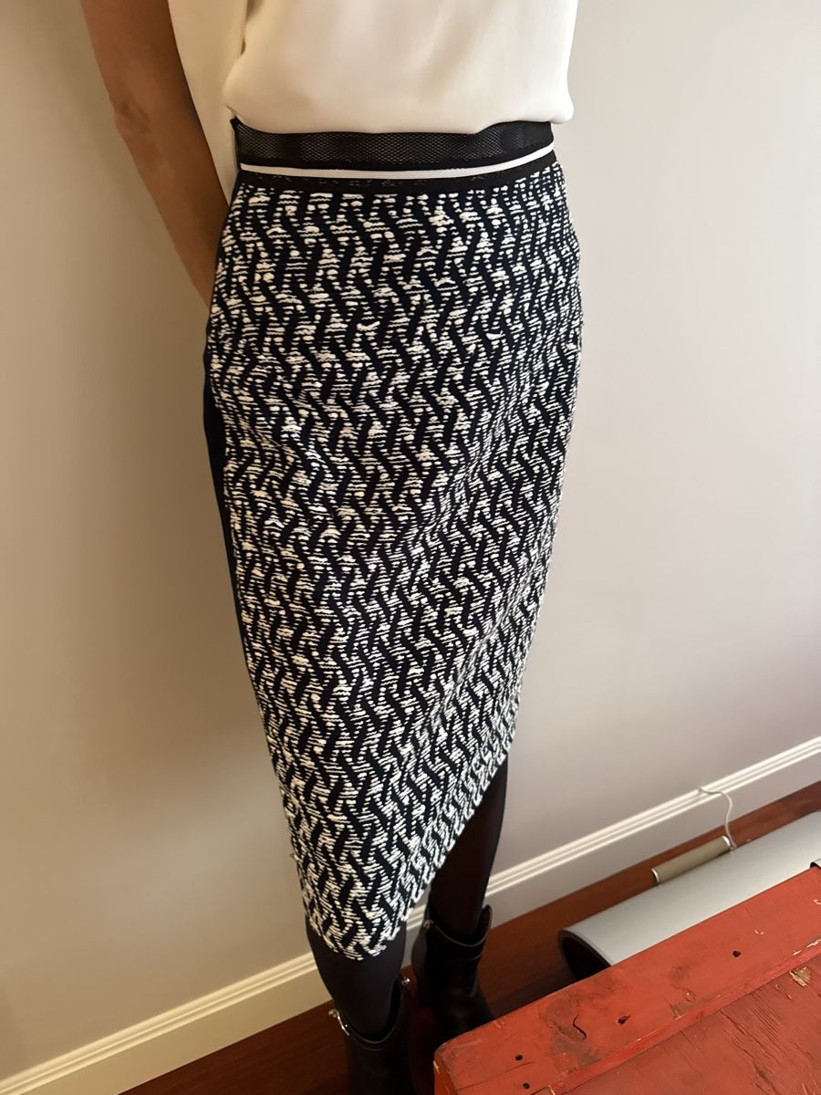 Completi & Tailleur: Roland Mouret Costume à franges brodées – Nuovo (secondo la descrizione) da Genève venduto da iry_67wr 4