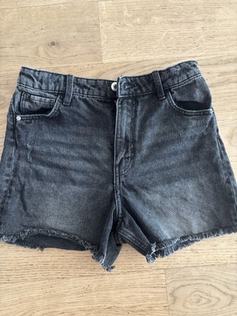 H&M Jeansshorts Mädchen Grösse 152 Schwarz guter Zustand