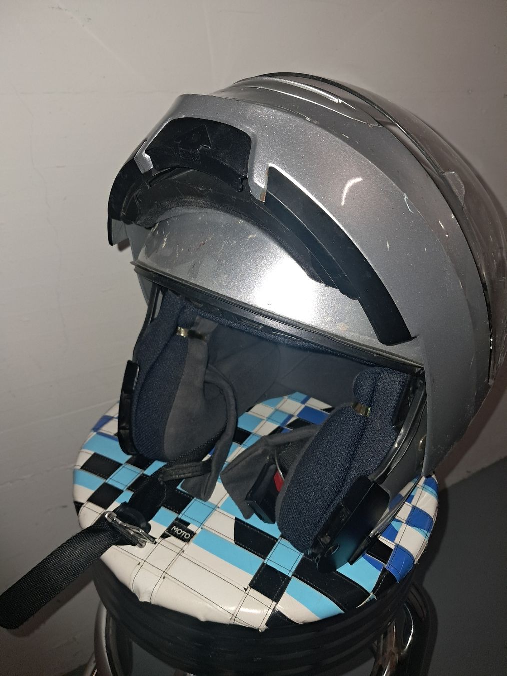 Caschi & visiere: Helm XS Aufklappbar – Usato da Dintikon venduto da Kamelsammler 3