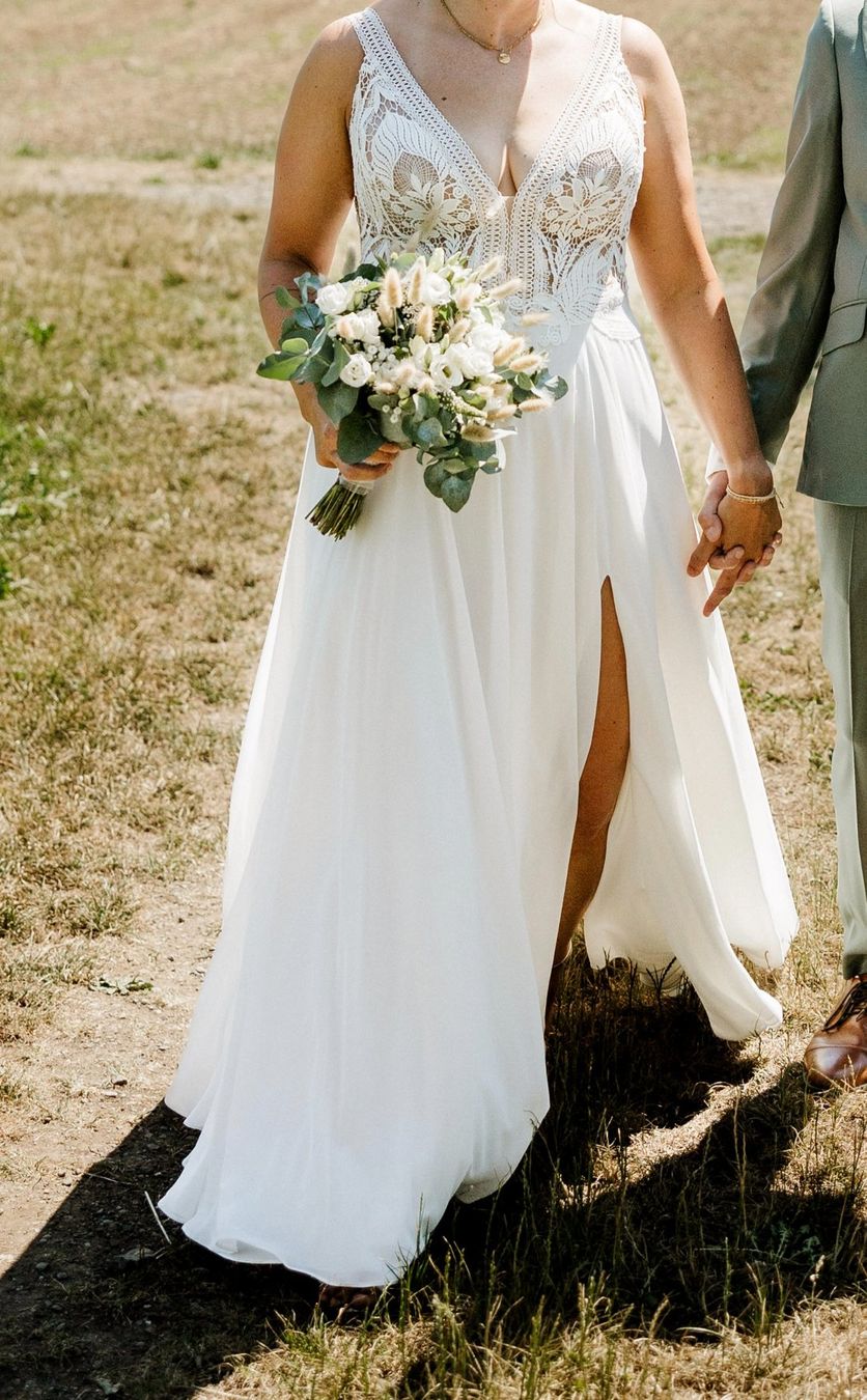 Kleider: Secondhand Brautkleid, Grösse 42 – Gebraucht aus Brunnen von Herzig-Brautmode