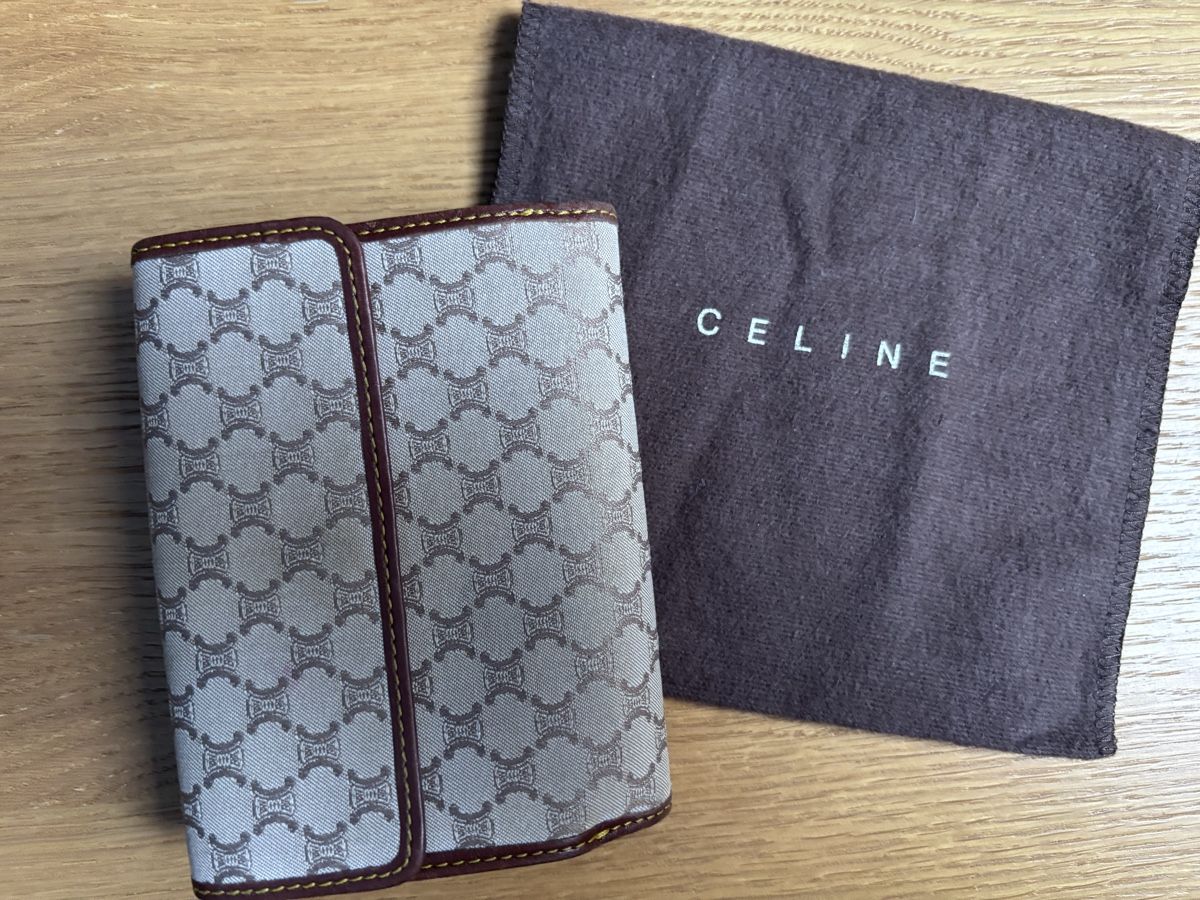 Celine Portamonete: Portefeuille Céline monogramme gold – Usato da Founex venduto da ari_2gt7 1
