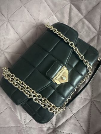Sac Michael Kors noir avec chaîne gold – chic! (53)