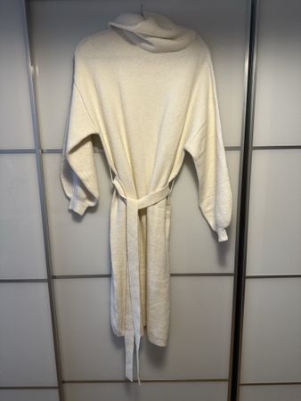 Asos Strickkleid, creme weiss, Gr. 36. Kuschelig warm!