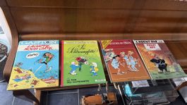 Lot BD Rare Vintage: Gaston Lagaffe, Schtroumpfs, Agent 212!