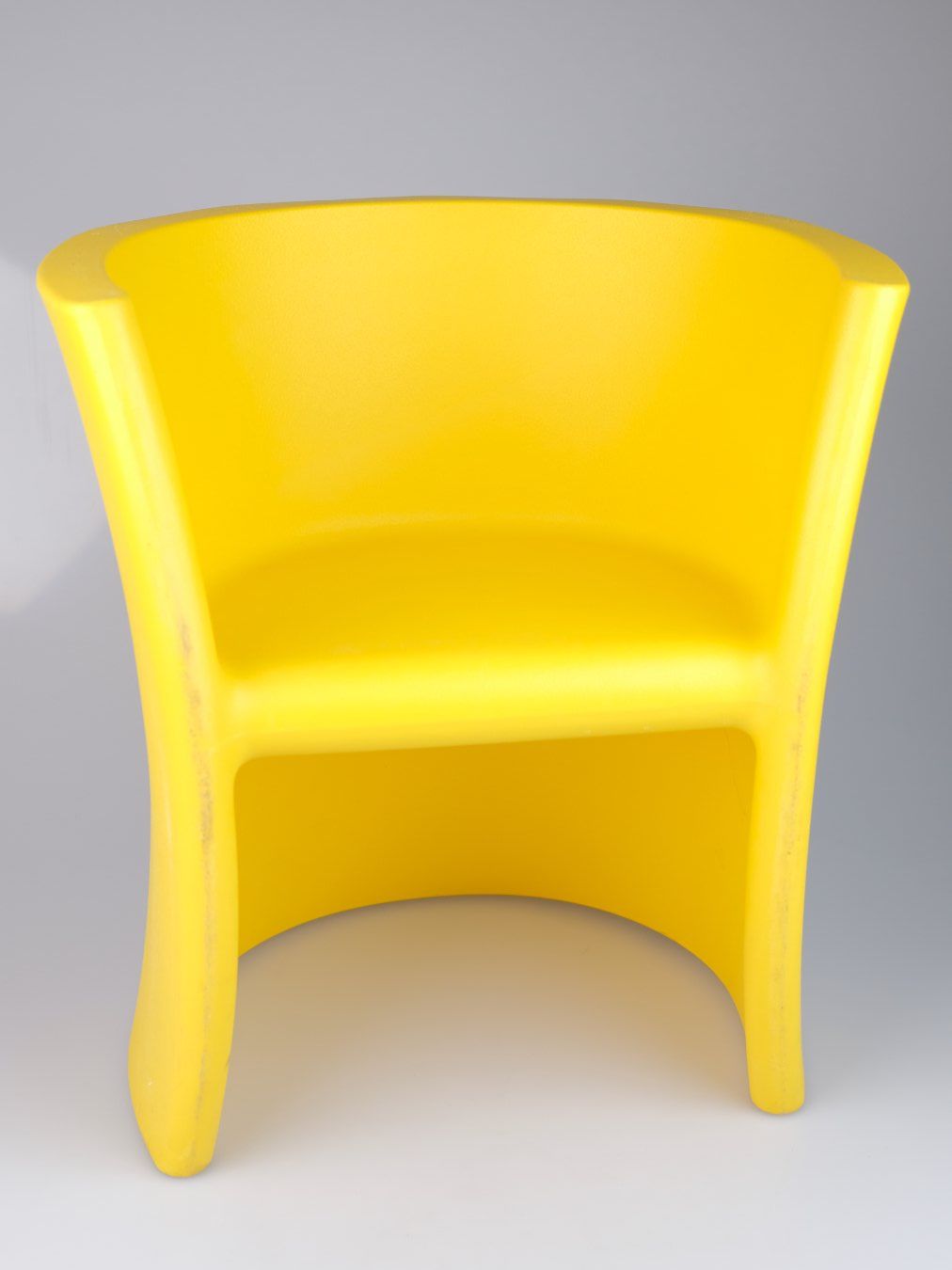 Magis Chaises: Design-Kinderstuhl und Wendemöbel von Eero Aarnio – D'occasion à Volketswil par brockipfannenstil 1