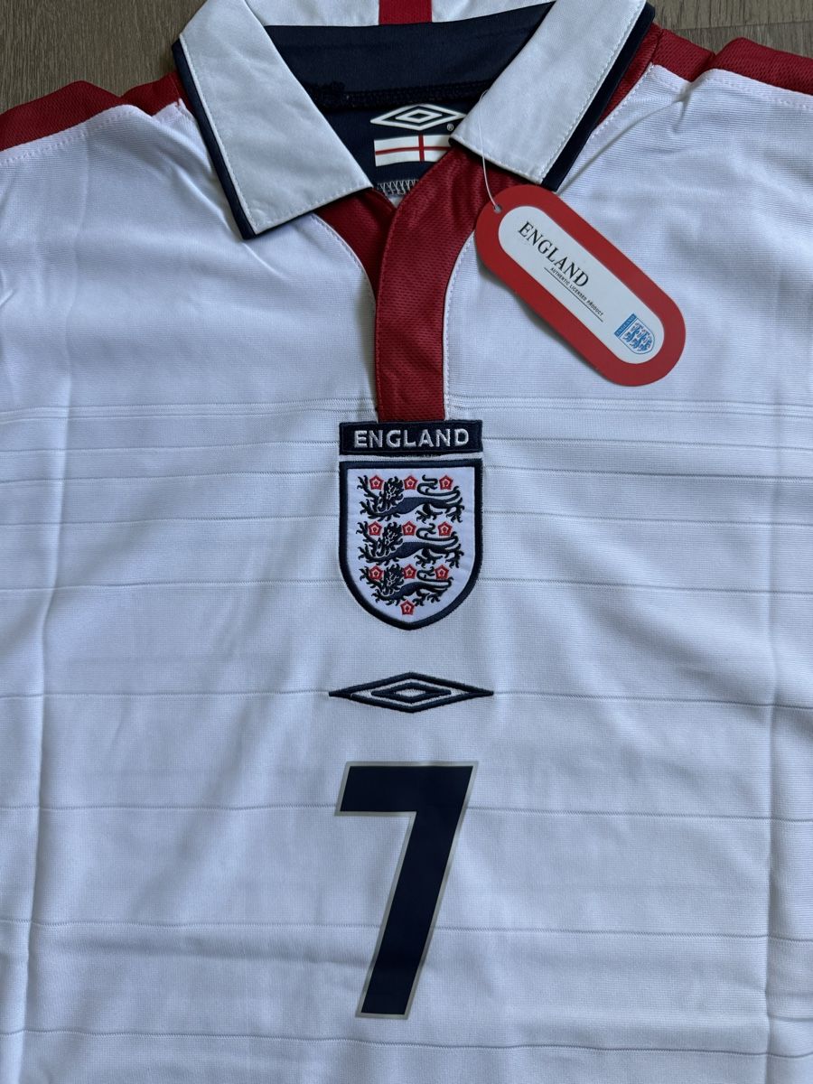 Umbro Canottiere & Pantaloni: Beckham #7 England 2004 XL – Nuovo (secondo la descrizione) da Winterthur venduto da Imro84 2