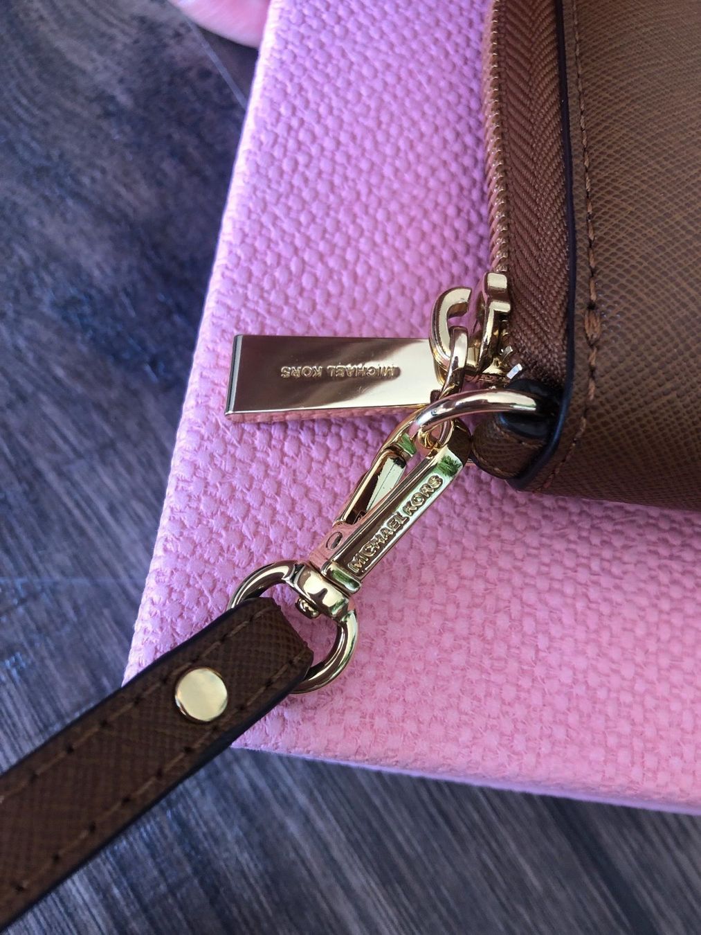 Michael Kors Portamonete: Original Michael Kors Portemonnaie NEU – Nuovo (secondo la descrizione) da Buchs ZH venduto da crazyhandbaggirl123 6