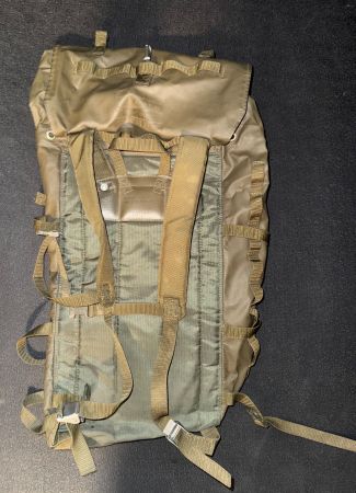 🇨🇭 Schweizer Militär Kampfrucksack  - Top Zustand