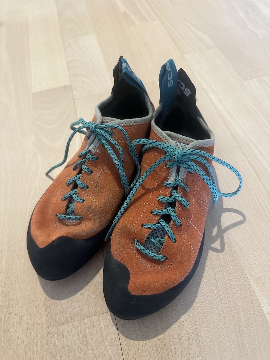 Scarpa Damenschuhe: Scarpa Kletterschuhe – Gebraucht aus Luzern von ginaslr