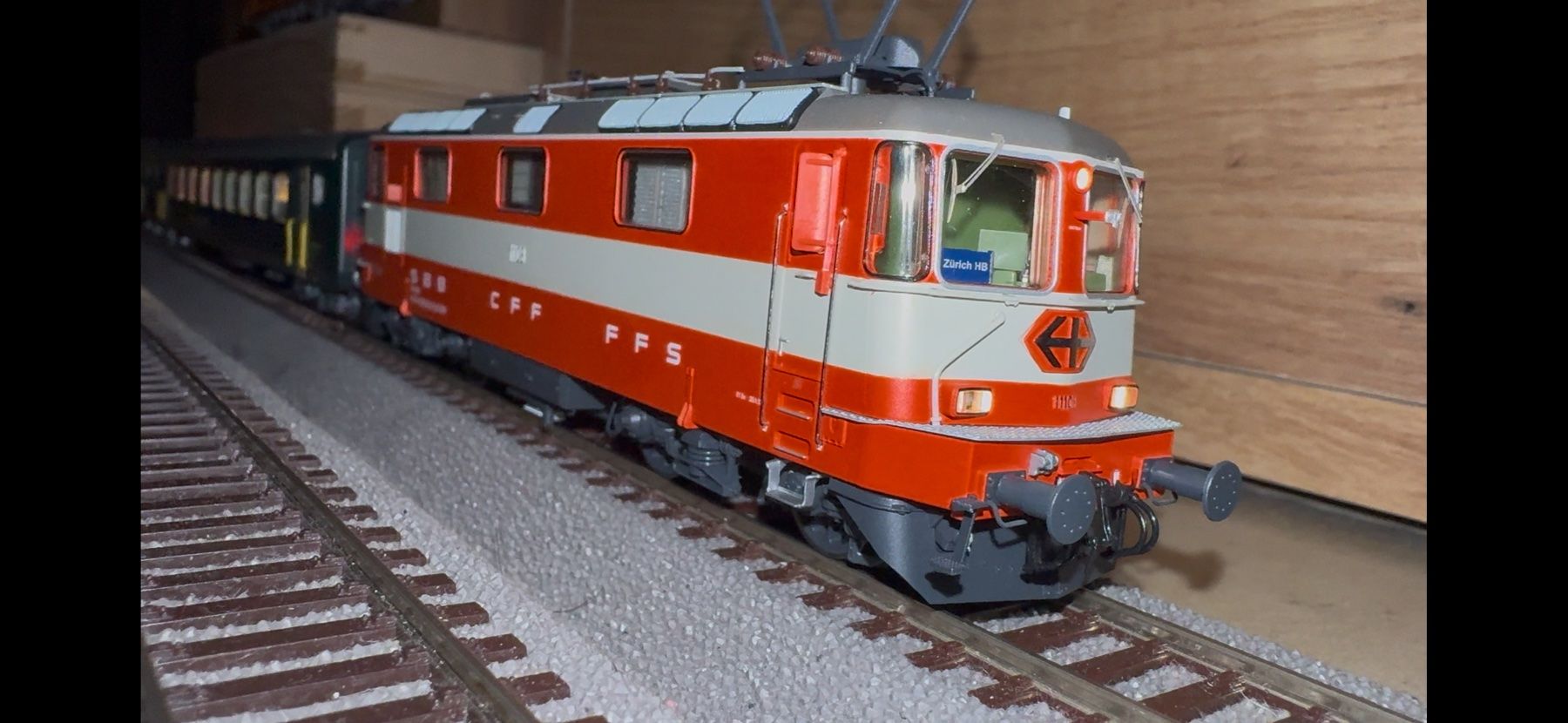 Roco Modellini di ferrovie: RE 4/4 Swiss express digital Dcc roco ho neuve – Usato da Genève venduto da den_8z8h 7