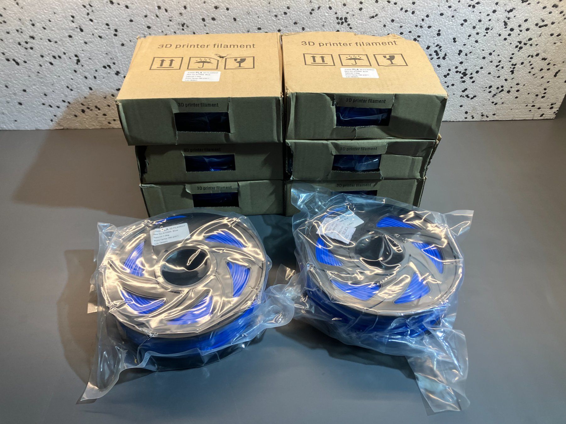 Filamento: Posten 3D Printer Filament 3mm Blau ab 1.- – Nuovo (secondo la descrizione) da Lichtensteig venduto da Buy24International 1