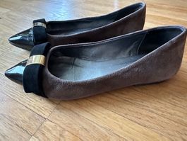 Elegante Ballerinas Gr. 35, Gold Detail Navyboot