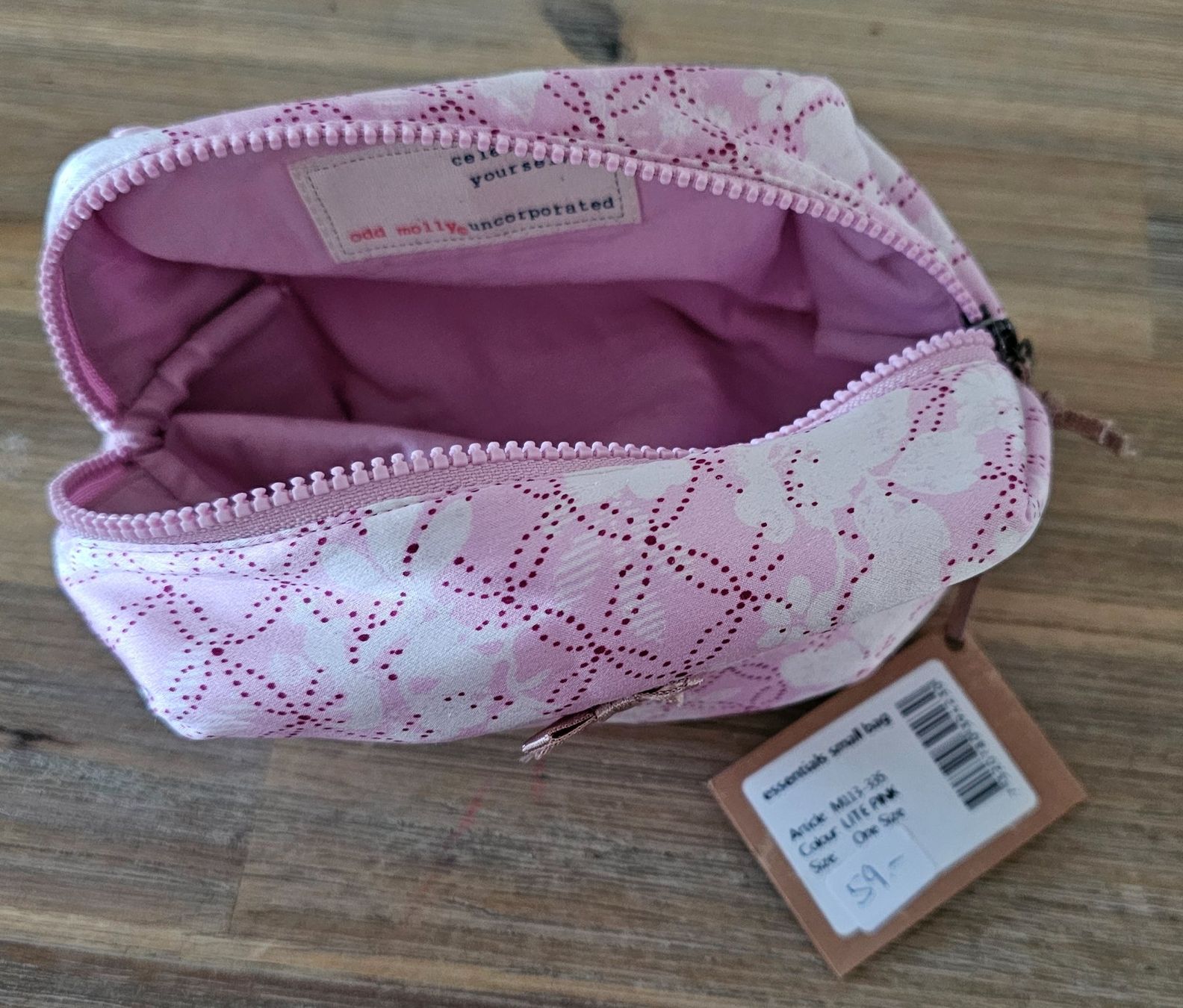 Custodie per cosmetici: Neues Odd Molly Täschli "Essentials Small Bag" Rosa – Nuovo e nell'imballaggio originale da Basel venduto da Allerlei-Basel 1