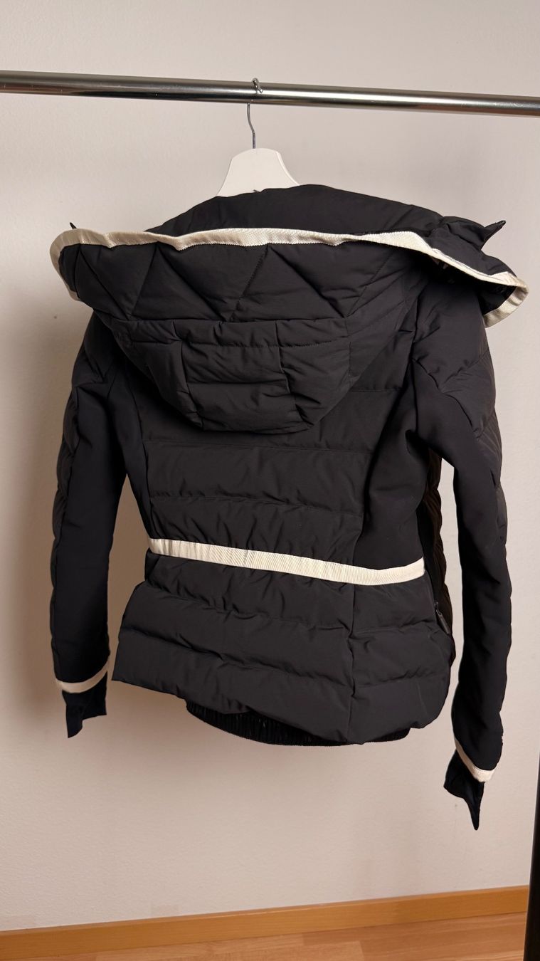 Moncler Giacche: Moncler Grenoble Lamoura – Nuovo (secondo la descrizione) da Burgdorf venduto da ime_f9f6 8