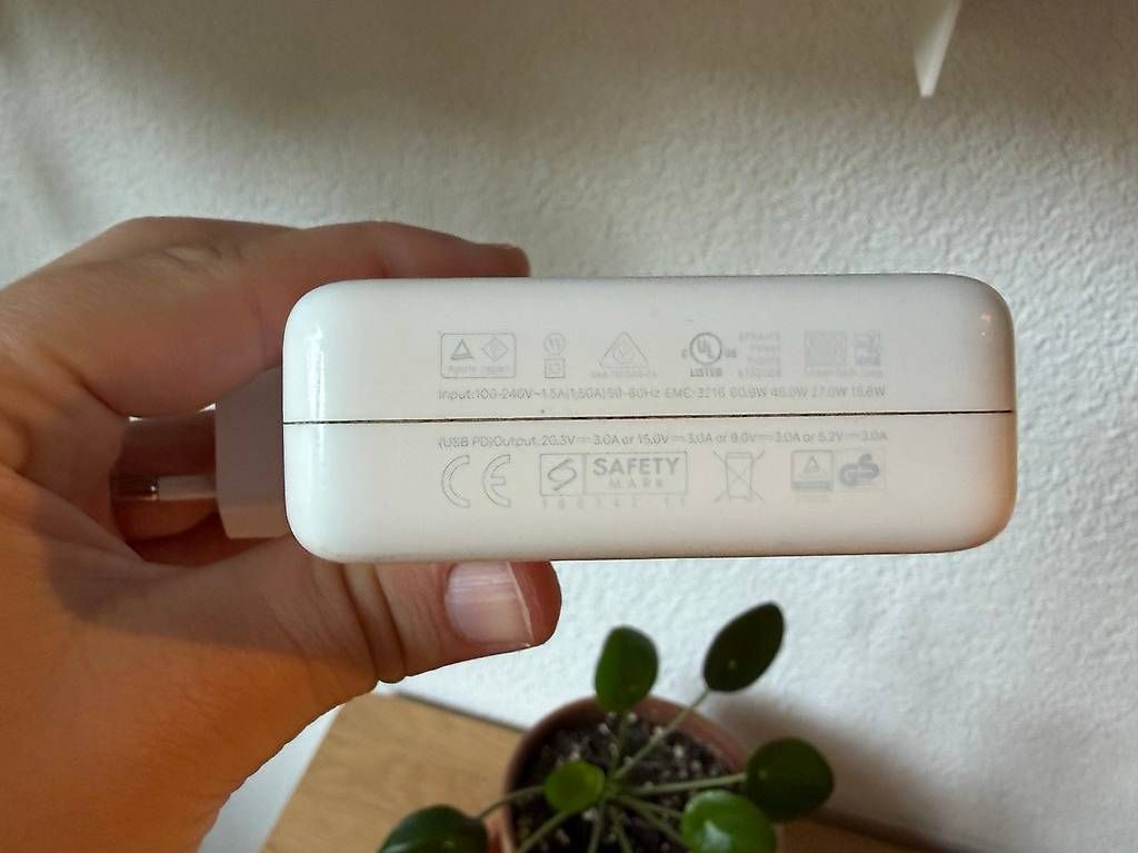 Chargeur: Original Apple 61W USB-C Netzteil – D'occasion à Winterthur par sto_n6lj 3
