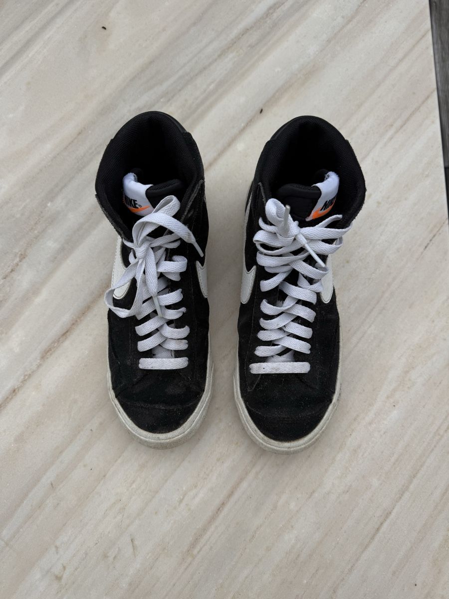 Nike Scarpe da uomo: Schwarze Nike Blazer Grösse 38.5 – Usato da Engelburg venduto da mia_n6tr 1