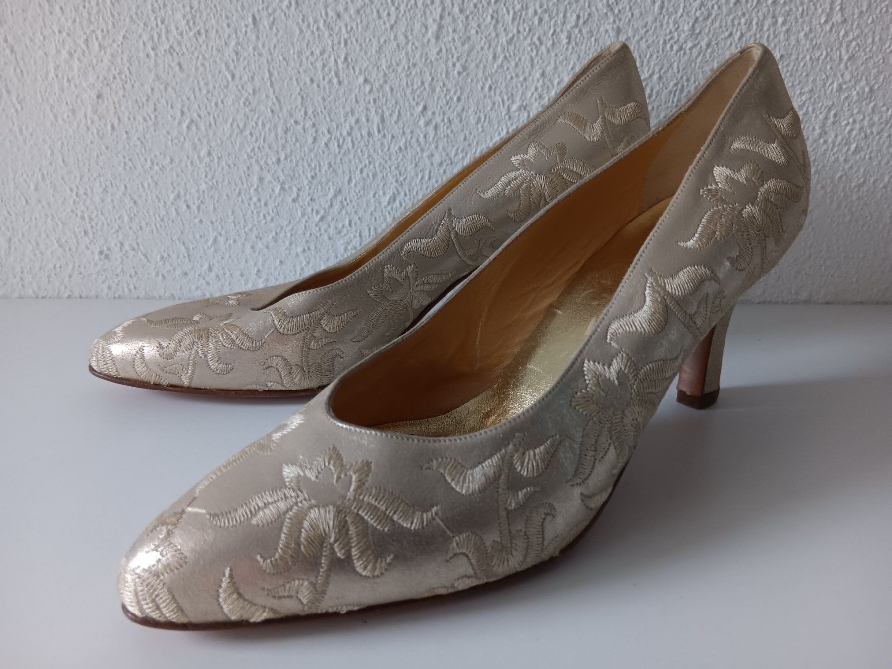 Scarpe da donna: CARVELA Chaussures / Schuhe pointure / Nummer 38 – Usato da Cossonay-ville venduto da Super-Price-Quality 2