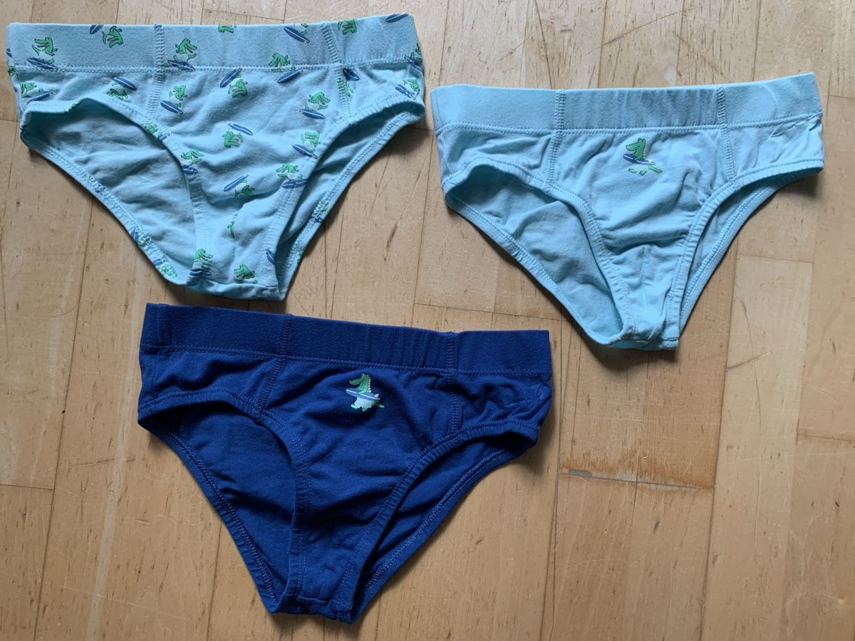 Migros Biancheria intima: Unterhosen neu Gr. 134/140 – Nuovo (secondo la descrizione) da Ebnat-Kappel venduto da so8_sn9v