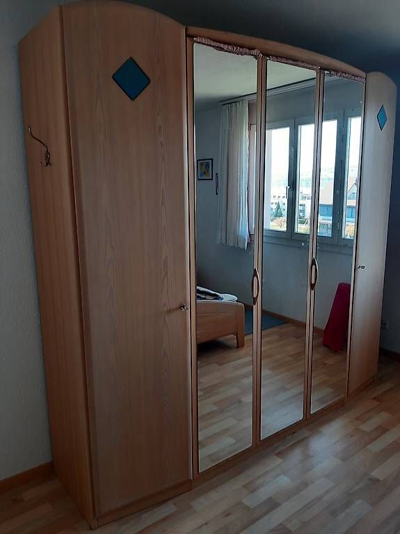 Armadi: Kleiderschrank 5-türig – Usato da Bern venduto da Martinfuchs