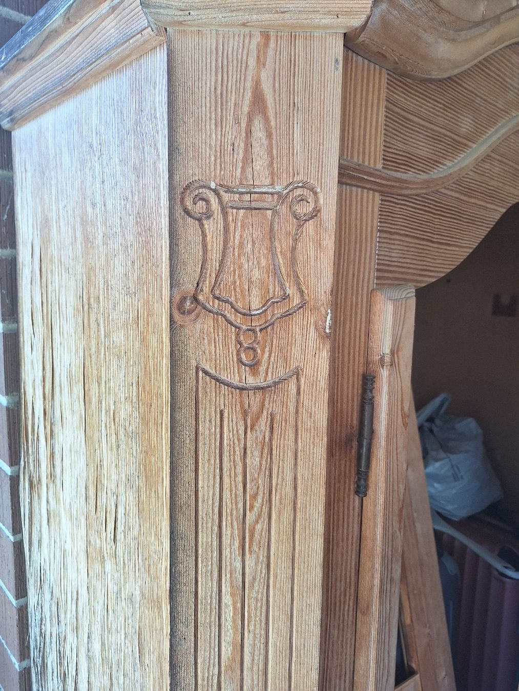 Armadi: Vintage Kleiderschrank,  rustikal – Difettoso da Ettingen venduto da Platzhirsch63 2