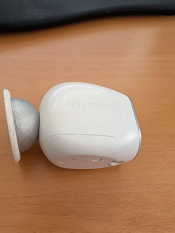 Hub & Switch: 2x Arlo NETGEAR Smart Home – Usato da Ueken venduto da Bmwm5 2