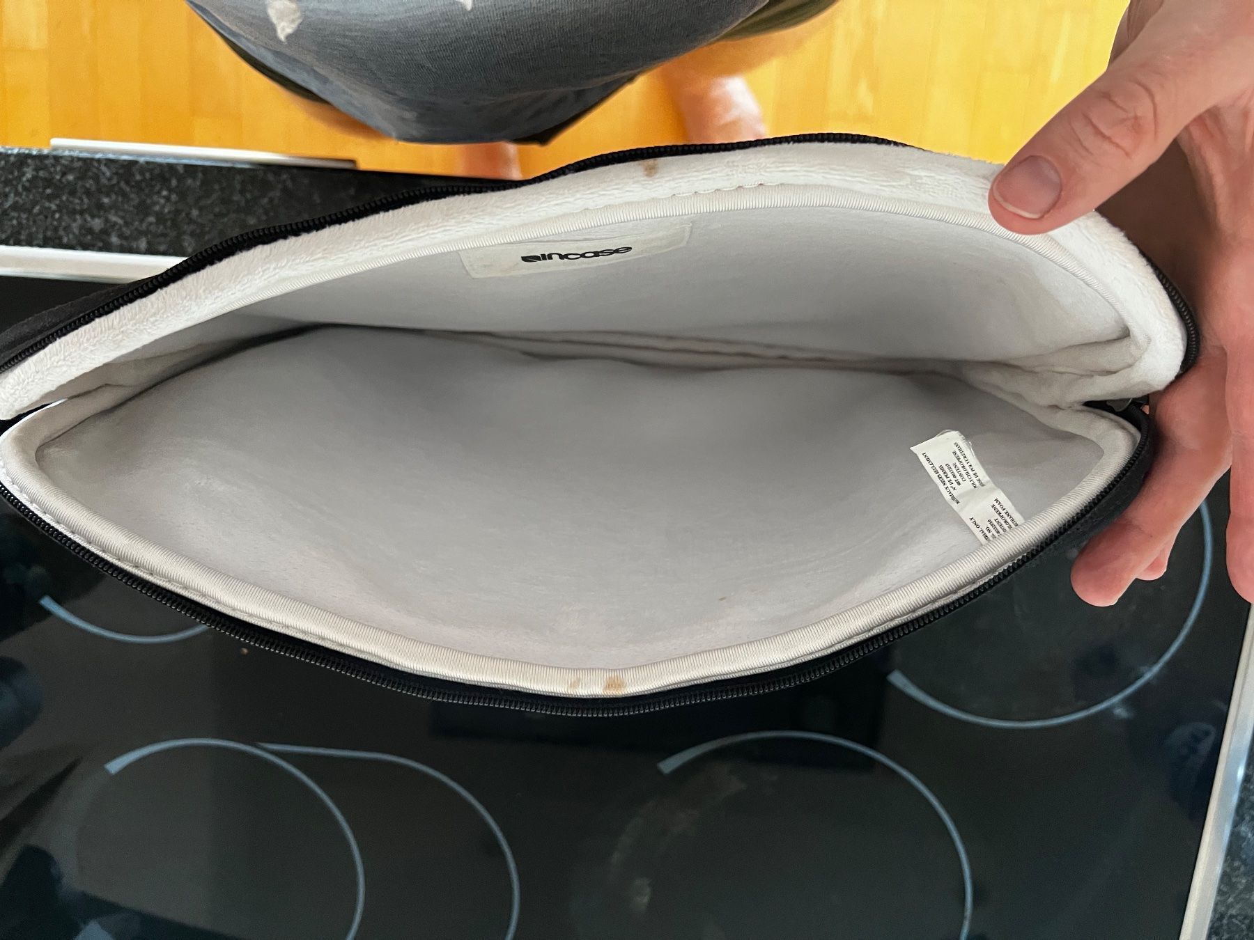 Borse: Incase Laptoptasche – Usato da Zürich venduto da Sebi999 3