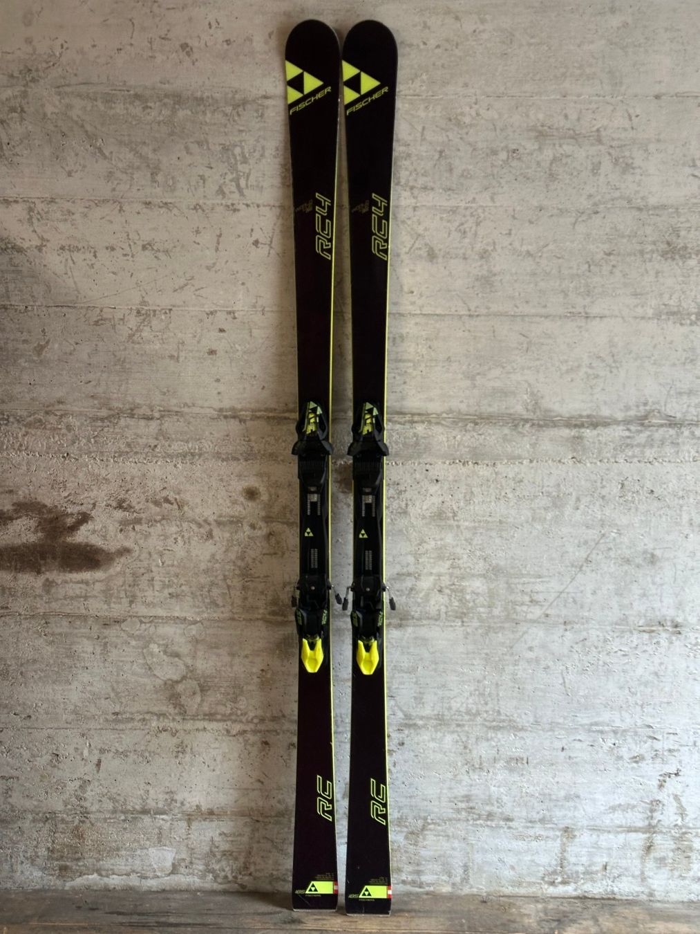 Fischer Skis: Fischer RC4 Ski 185CM – D'occasion à Emmenbrücke par karkarkar