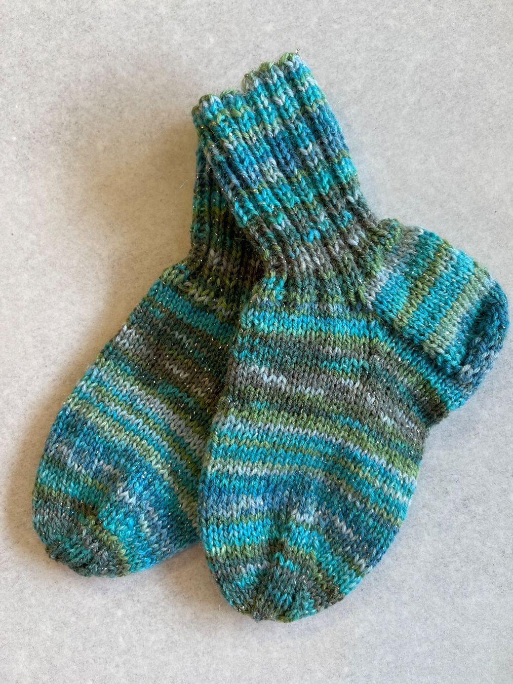 Calze per bambini: Handgestrickte Socken Gr. 24/25 – Nuovo (secondo la descrizione) da Urnäsch venduto da pas_5r9c