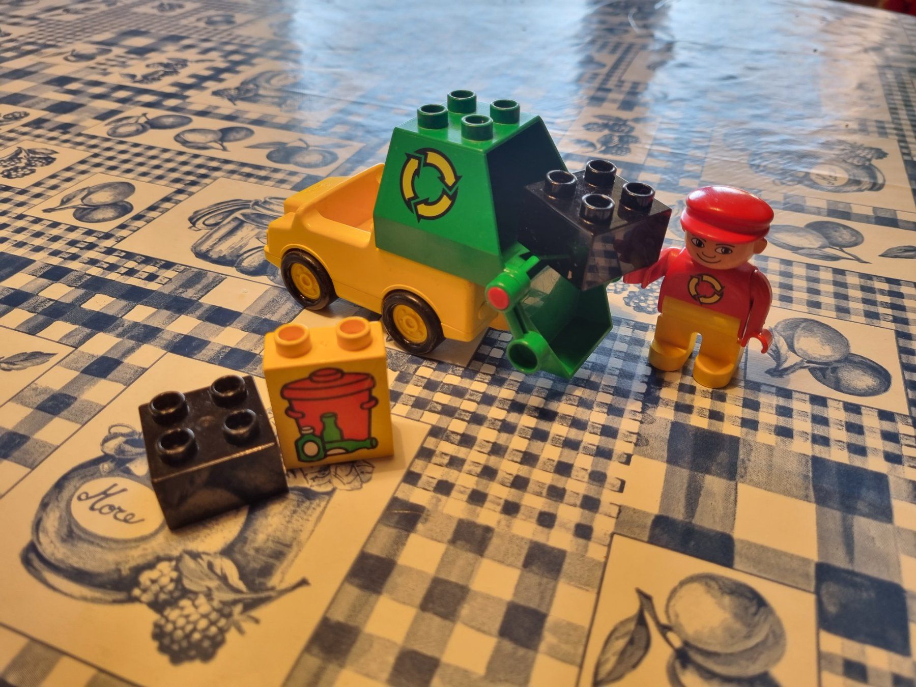Lego Kit di costruzioni: LEGO Duplo Müllabfuhr – Usato da Basadingen venduto da NekoBricks 1