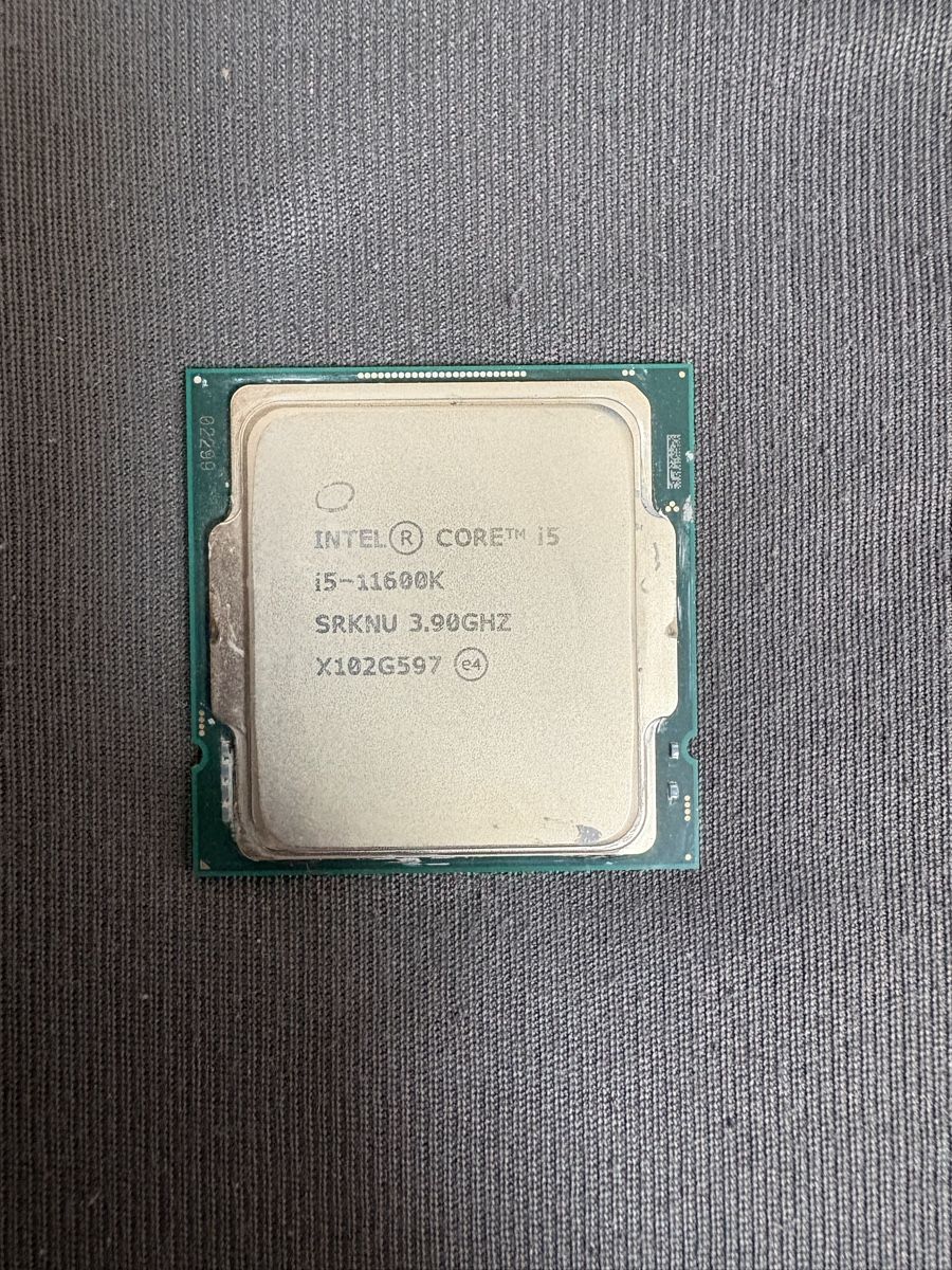 Intel Composants électroniques: Intel core i5 - 11600K CPU + Stock Cooper – D'occasion à Massagno par ZeMa 1