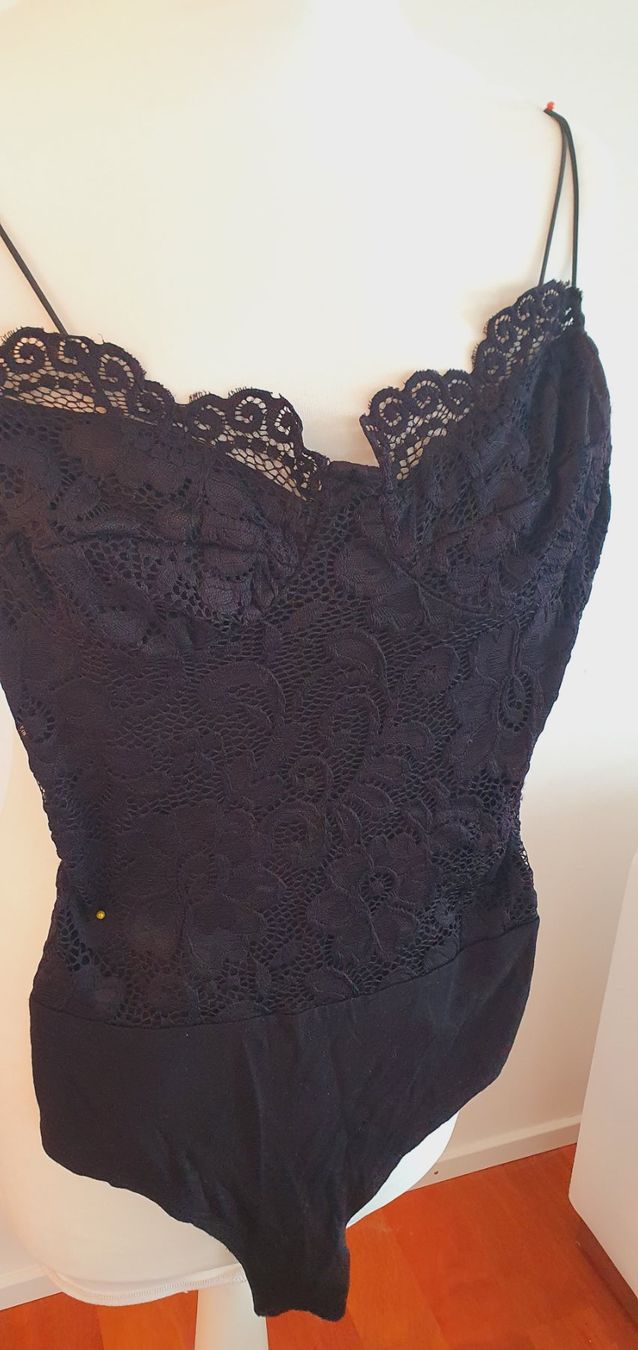 Top: Body Spitze schwarz Gr. XS – Usato da Stansstad venduto da InStyle8 1