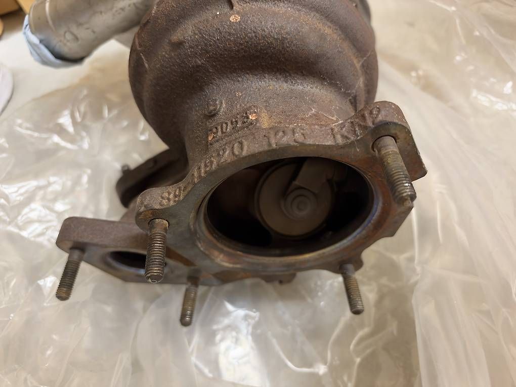 Tutti pezzi di ricambio auto: Saab/Opel Turbolader 19T – Usato da Näfels venduto da Elbu_ 1