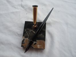 Sheaffer triumph delphin rare desk pen. 1970