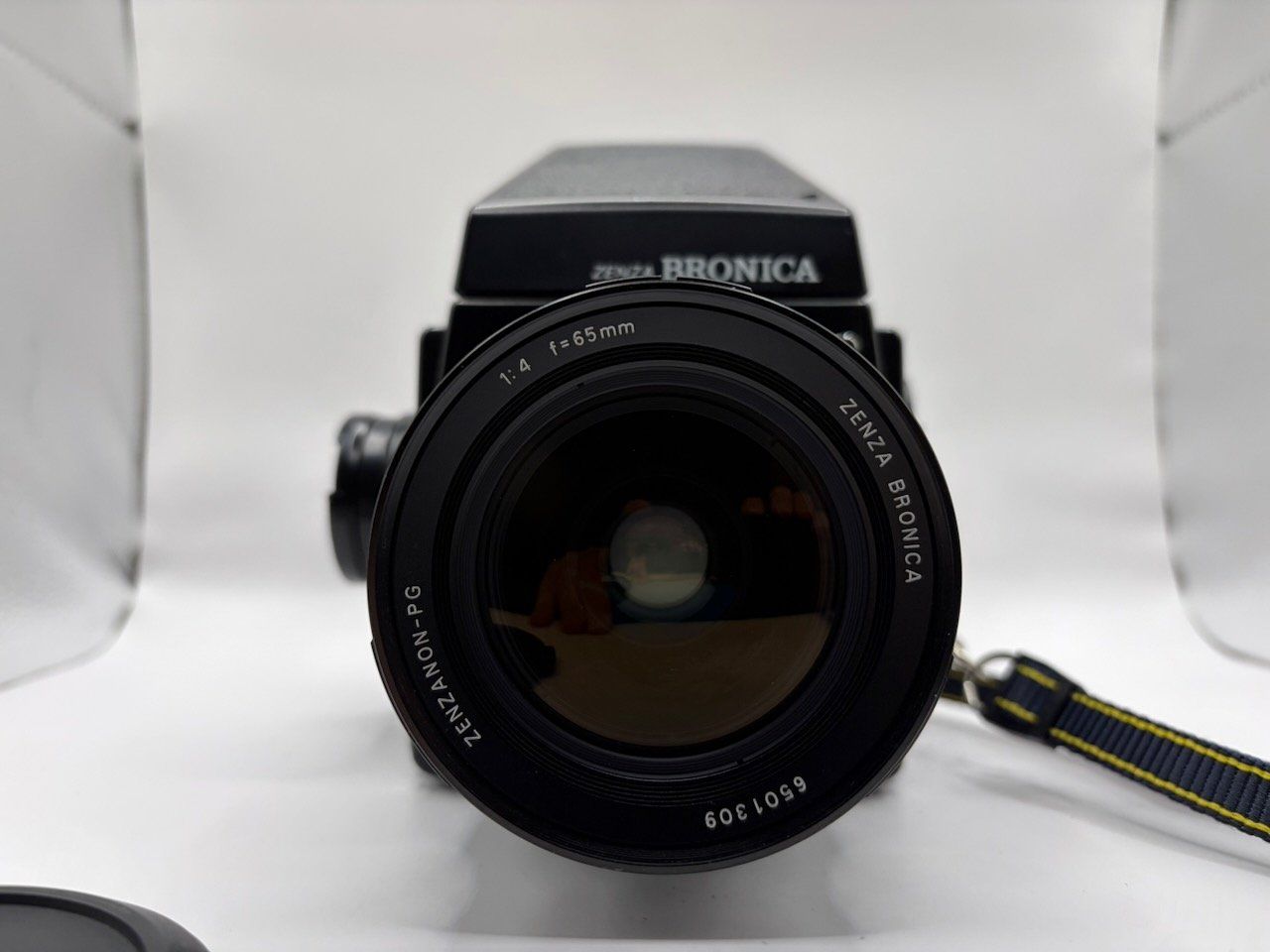 Bronica Fotocamera: Bronica GS-1 6x7 PG 65 grand-angle – Usato da Biel/Bienne venduto da kiouk 5