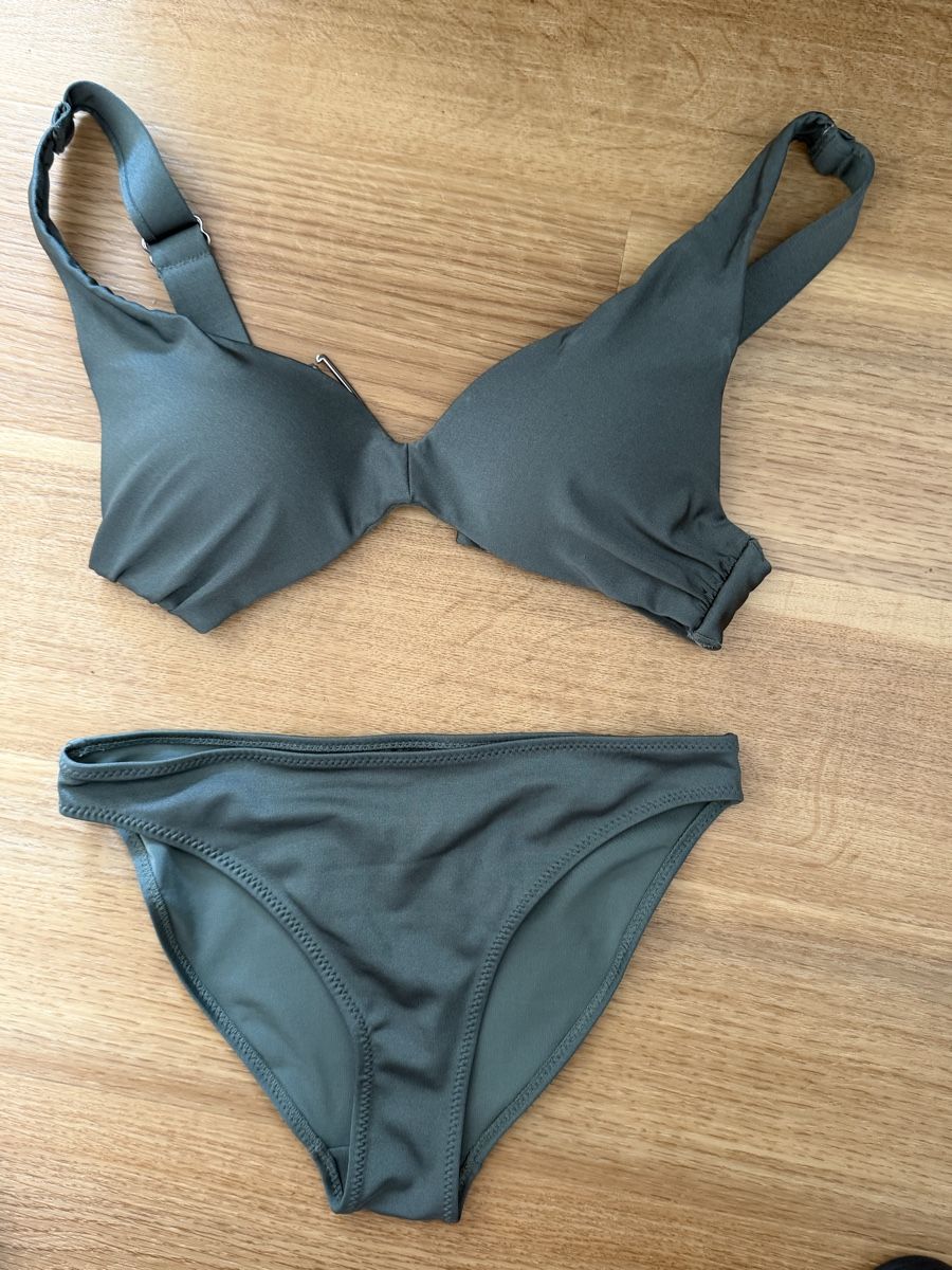 H&M Costumi da bagno & Bikini: Bikini Set Grün – Nuovo (secondo la descrizione) da Wil SG venduto da fam_r6xv