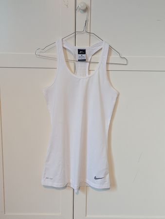 Nike white sports top, size S, in great condition