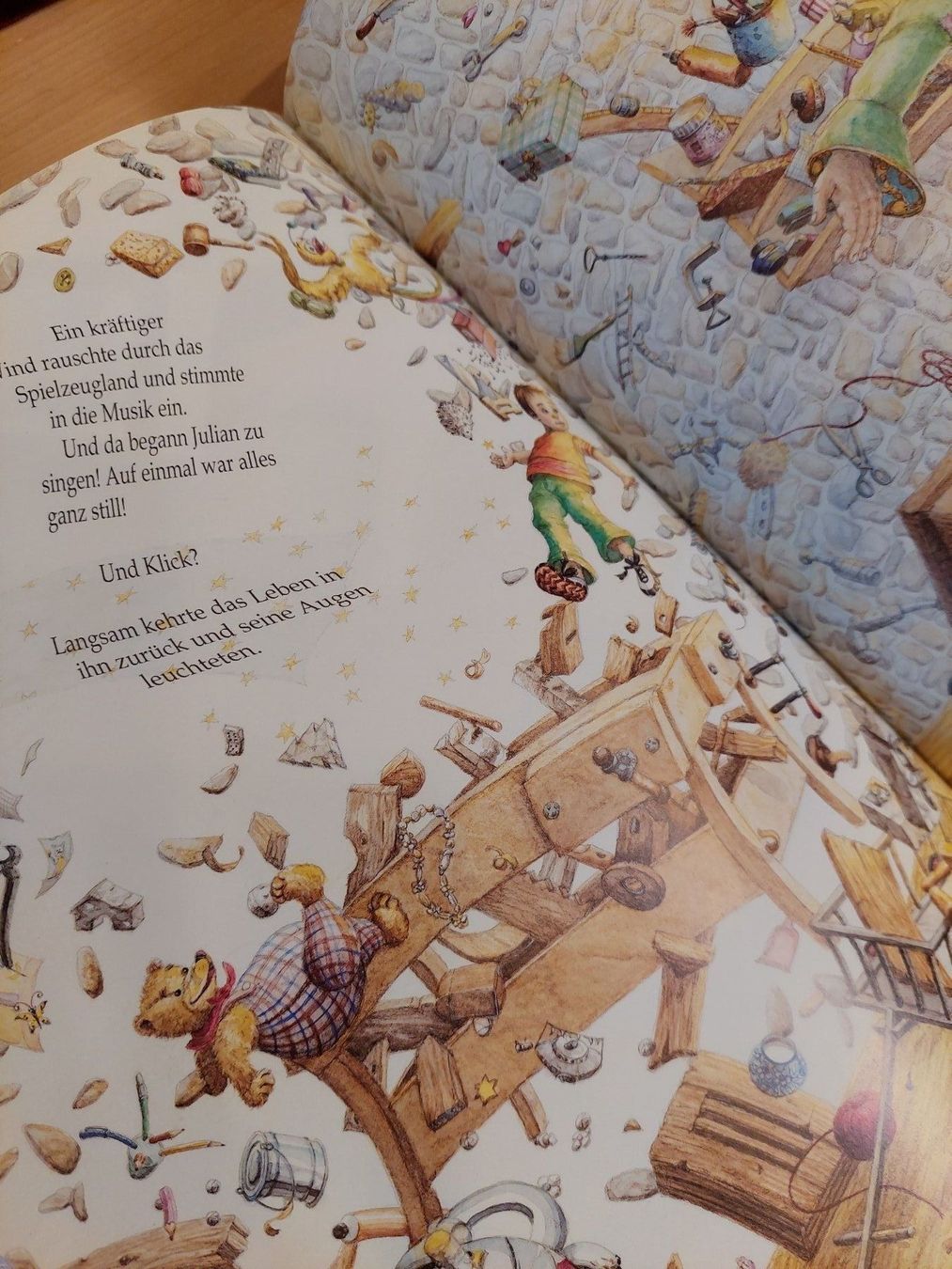 Libri: Buch  die Reise ins Spielzeugland – Nuovo (secondo la descrizione) da Davos-Platz venduto da musikhauskollegger 1