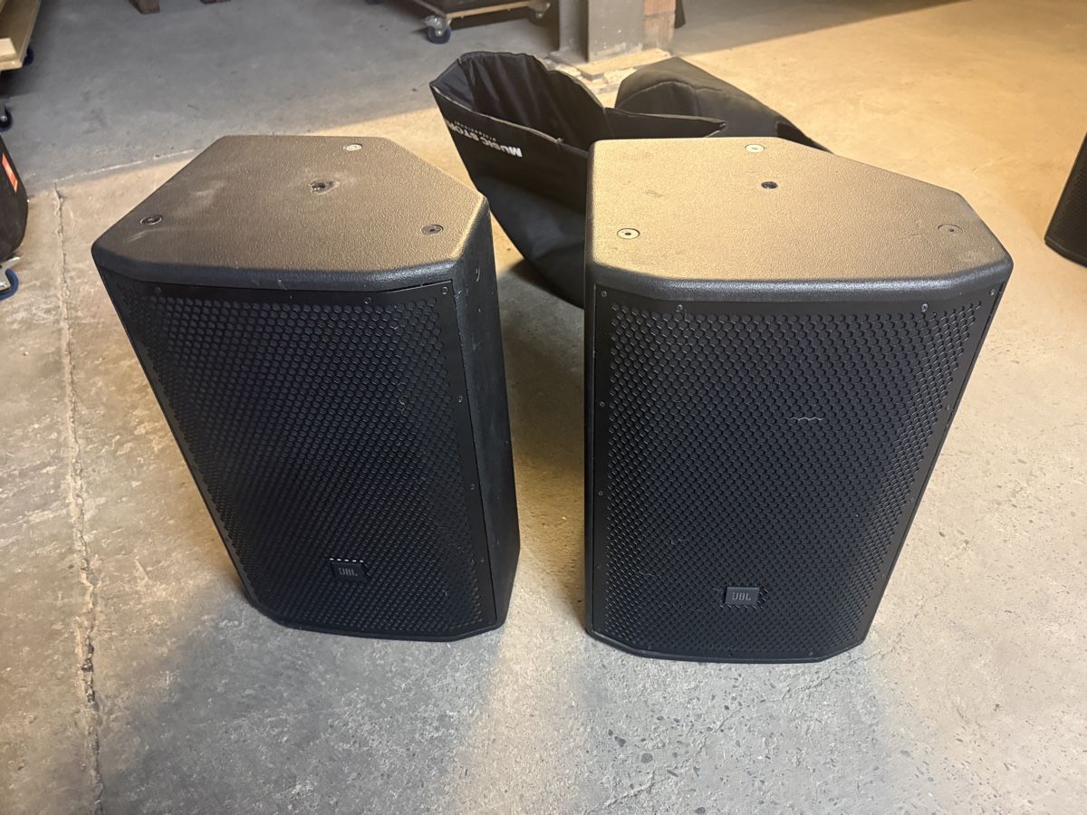 JBL Haut-parleurs: JBL PRX 812 2 Stück  – D'occasion à Lyss par Nach-Bar