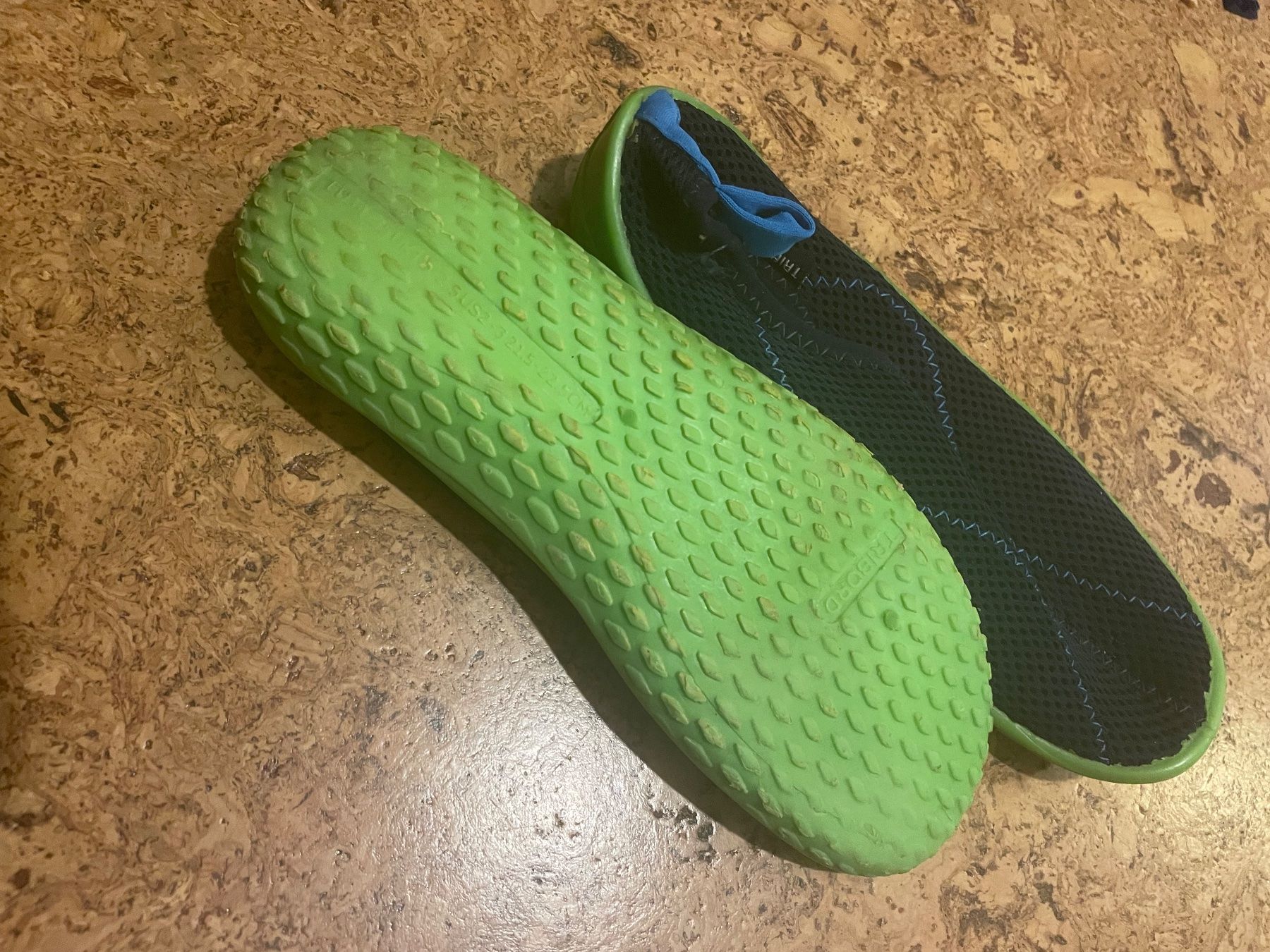 Schuhe für Jungen: Badeschuhe 34/35 – Gebraucht aus Alterswil FR von Daria.a 1