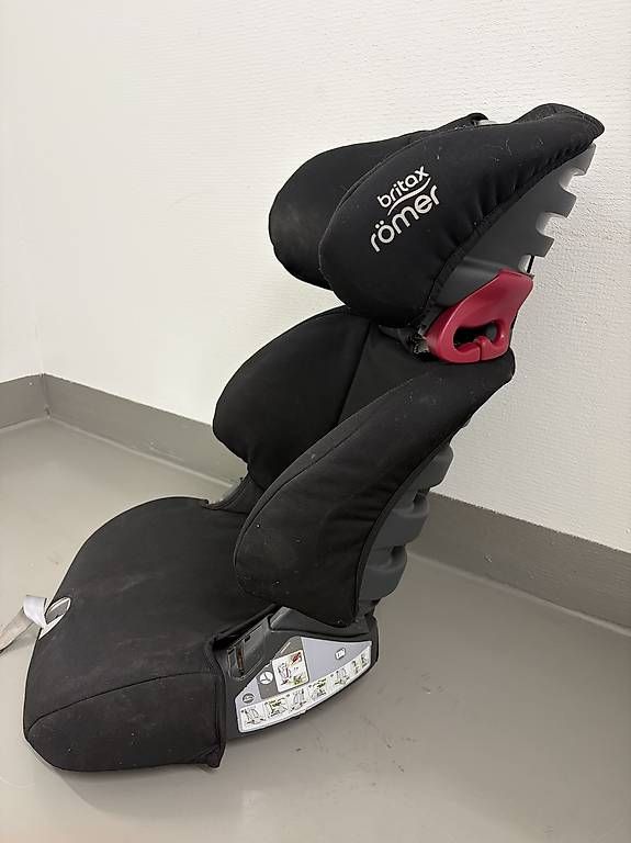 Auto-Kindersitze: Britax Römer Discovery SL – Gebraucht aus Aeugst am Albis von Pedisan 2