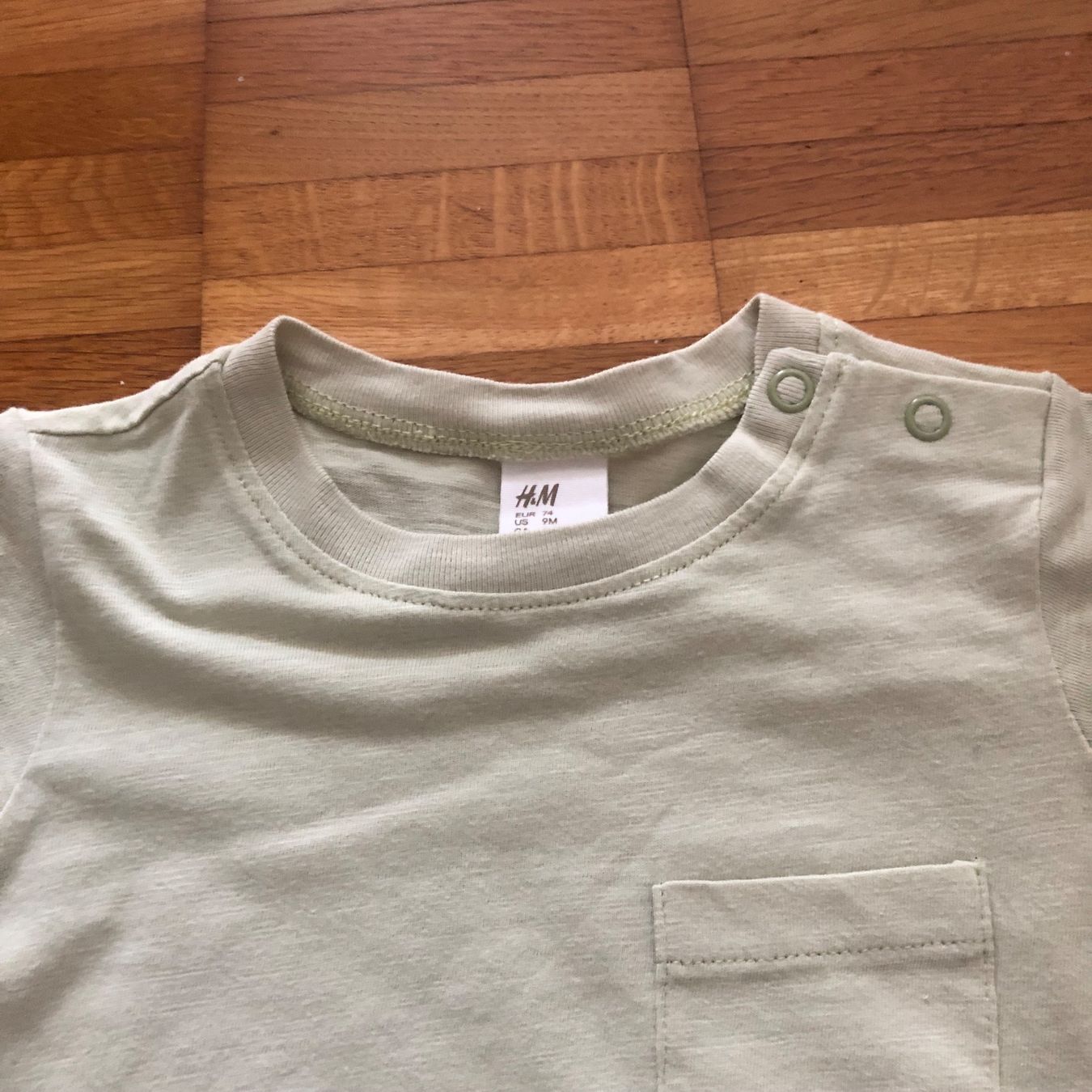 H&M Camicie, Top & T-shirt: H&M T-Shirt Gr 74 – Nuovo (secondo la descrizione) da Richterswil venduto da Eunoia85 1