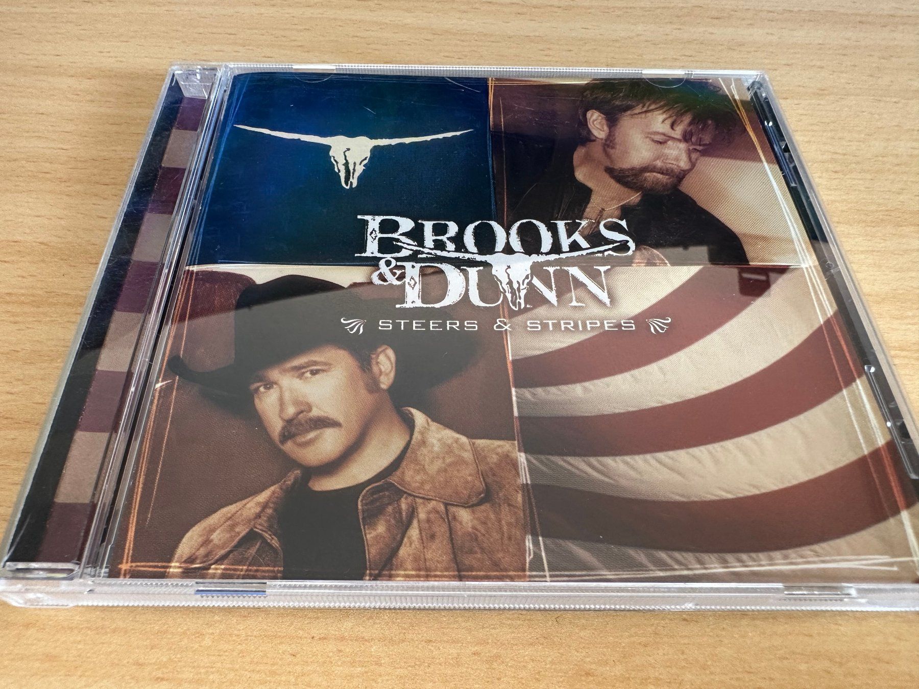 CD: Brooks & Dunn – Steers & Stripes – Usato da Rikon im Tösstal venduto da Alpenmutz