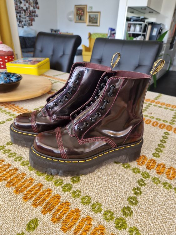 Dr martens clearance sinclair rouge