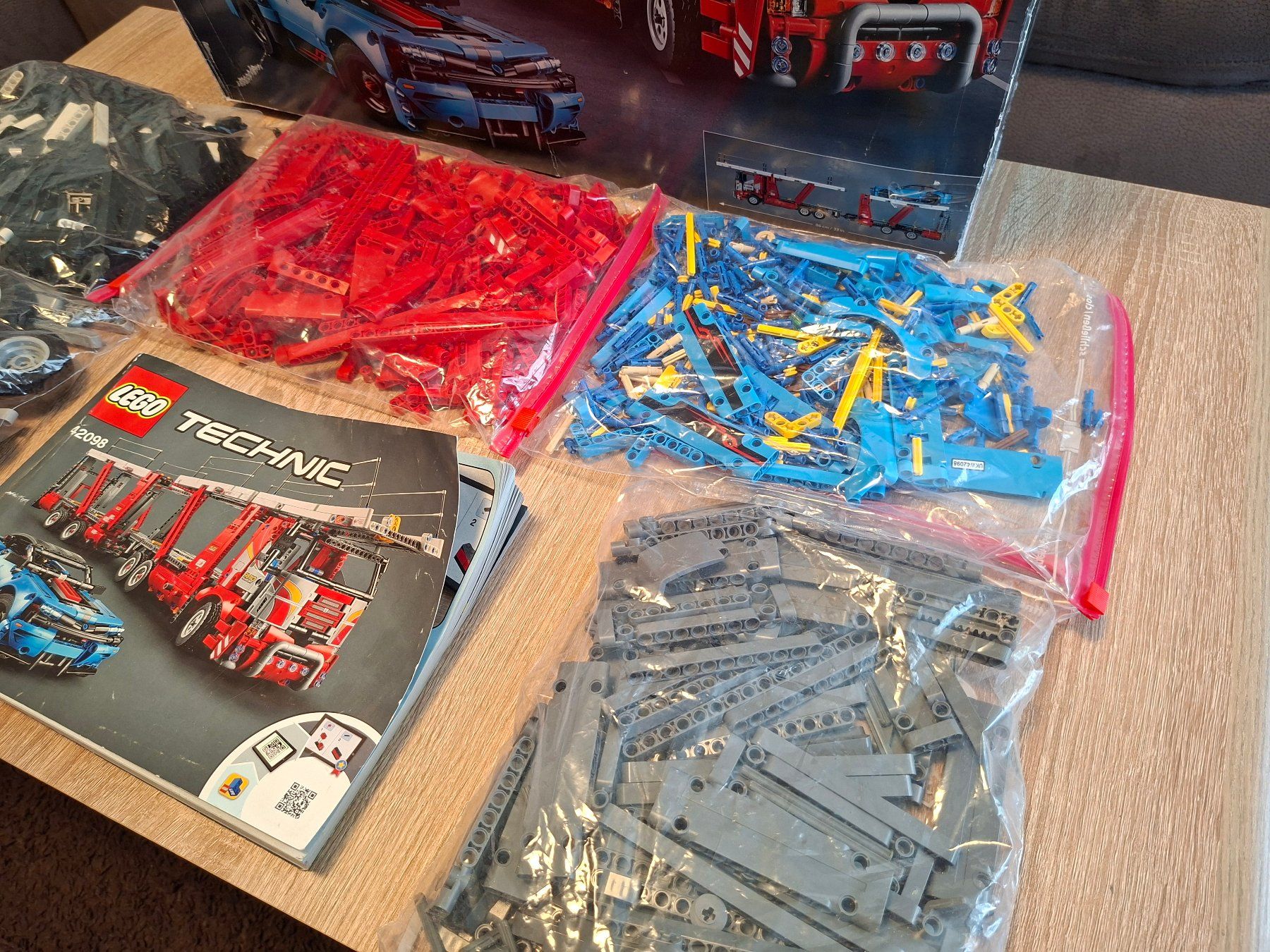 Lego Spielzeuge: Lego 42098 Technic Car Transporter OVP – Gebraucht aus Sils im Domleschg von AMAG_AUDI_ZH 3