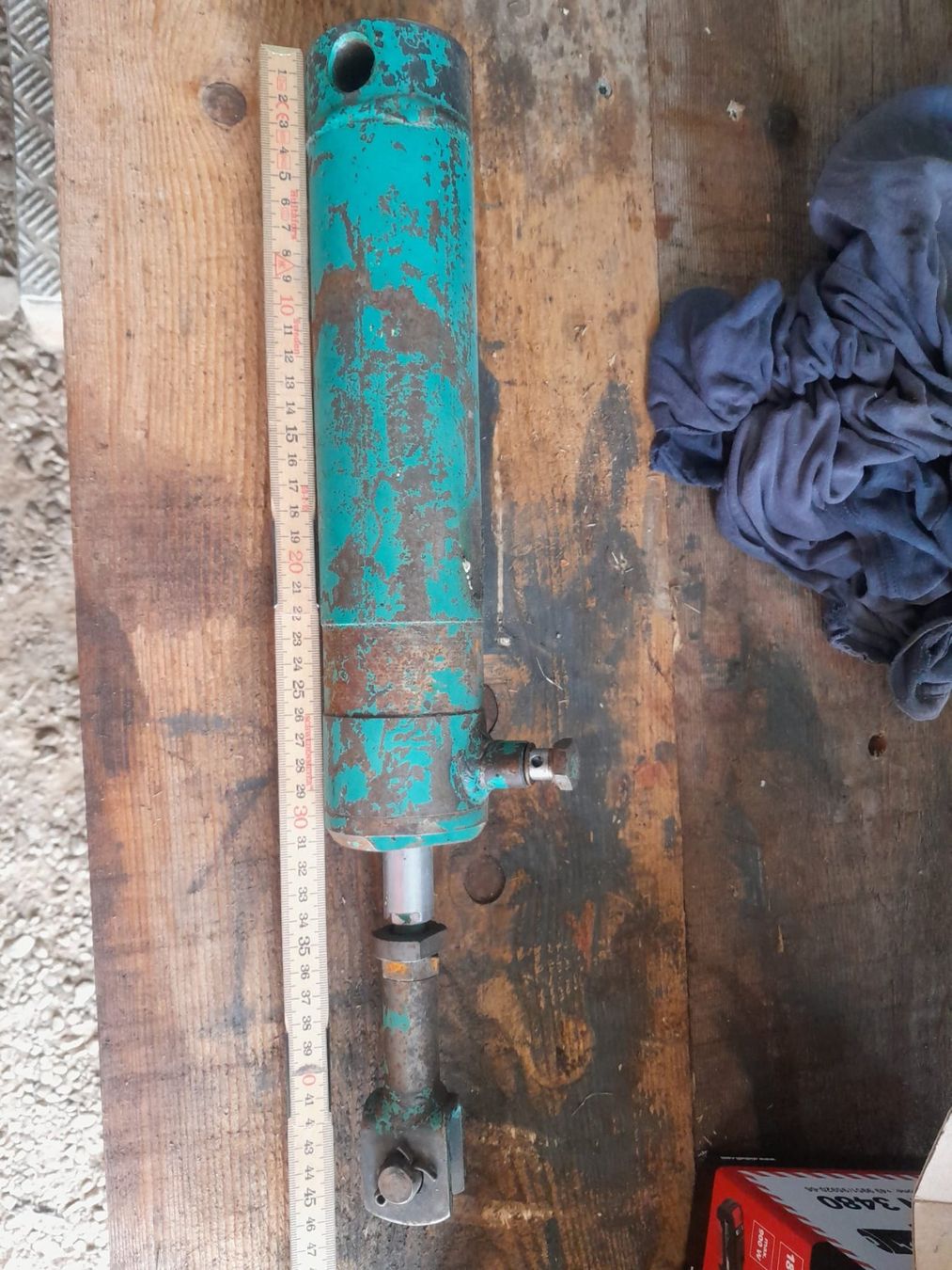Altre forniture industriali: Hydtaulikzylinder – Usato da Bärau venduto da emmental10 1